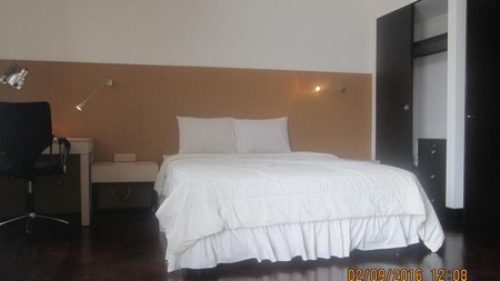 executive mansion in the prime area of Kebayoran