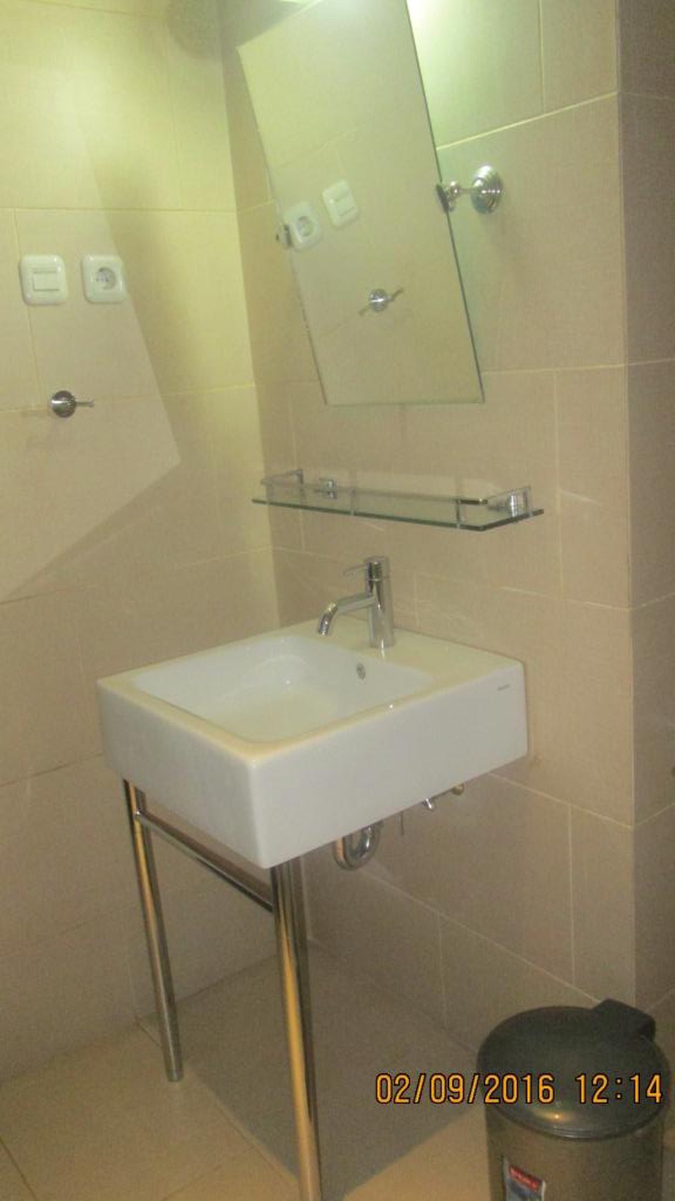 executive mansion in the prime area of Kebayoran