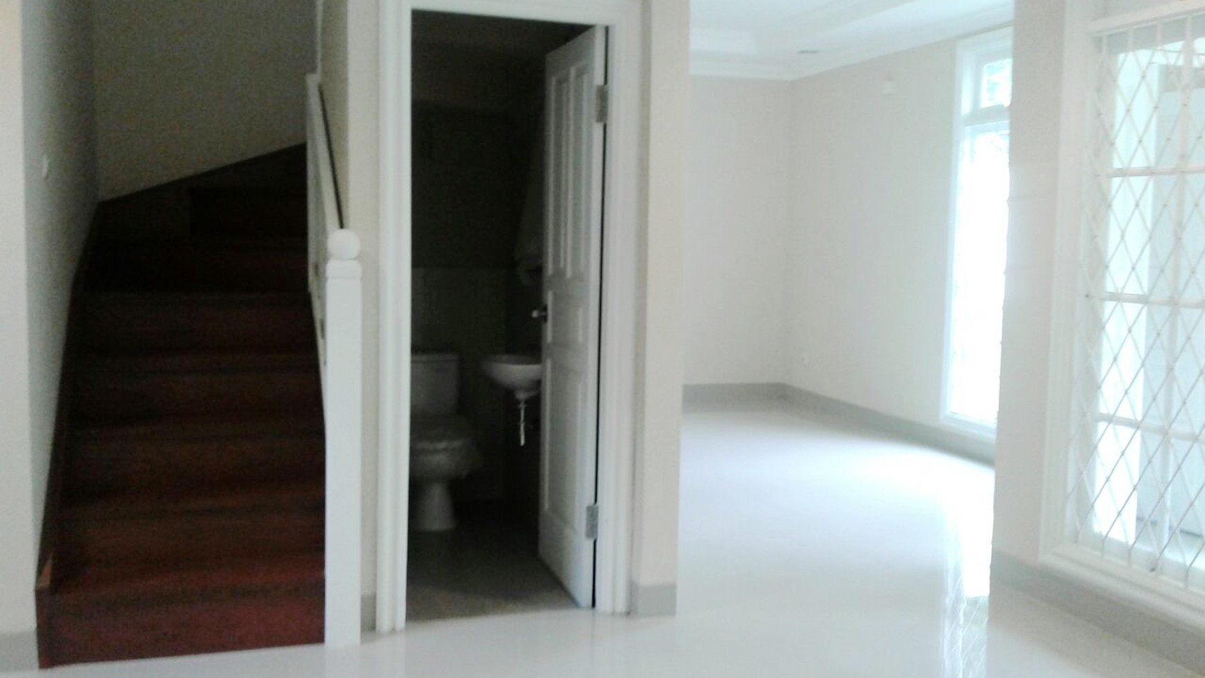 Rumah Dijual lokasi strategis, bagus, nyaman dan aman daerah Bintaro-Tangsel