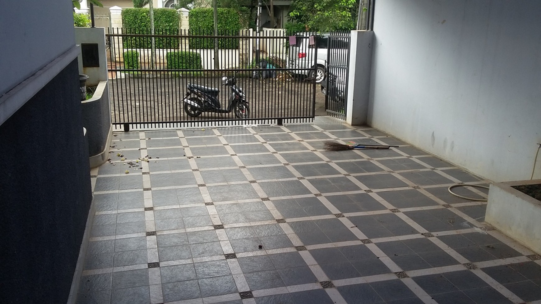 Rumah siap huni,lokasi strategis di Sektor 9 Bintaro Jaya