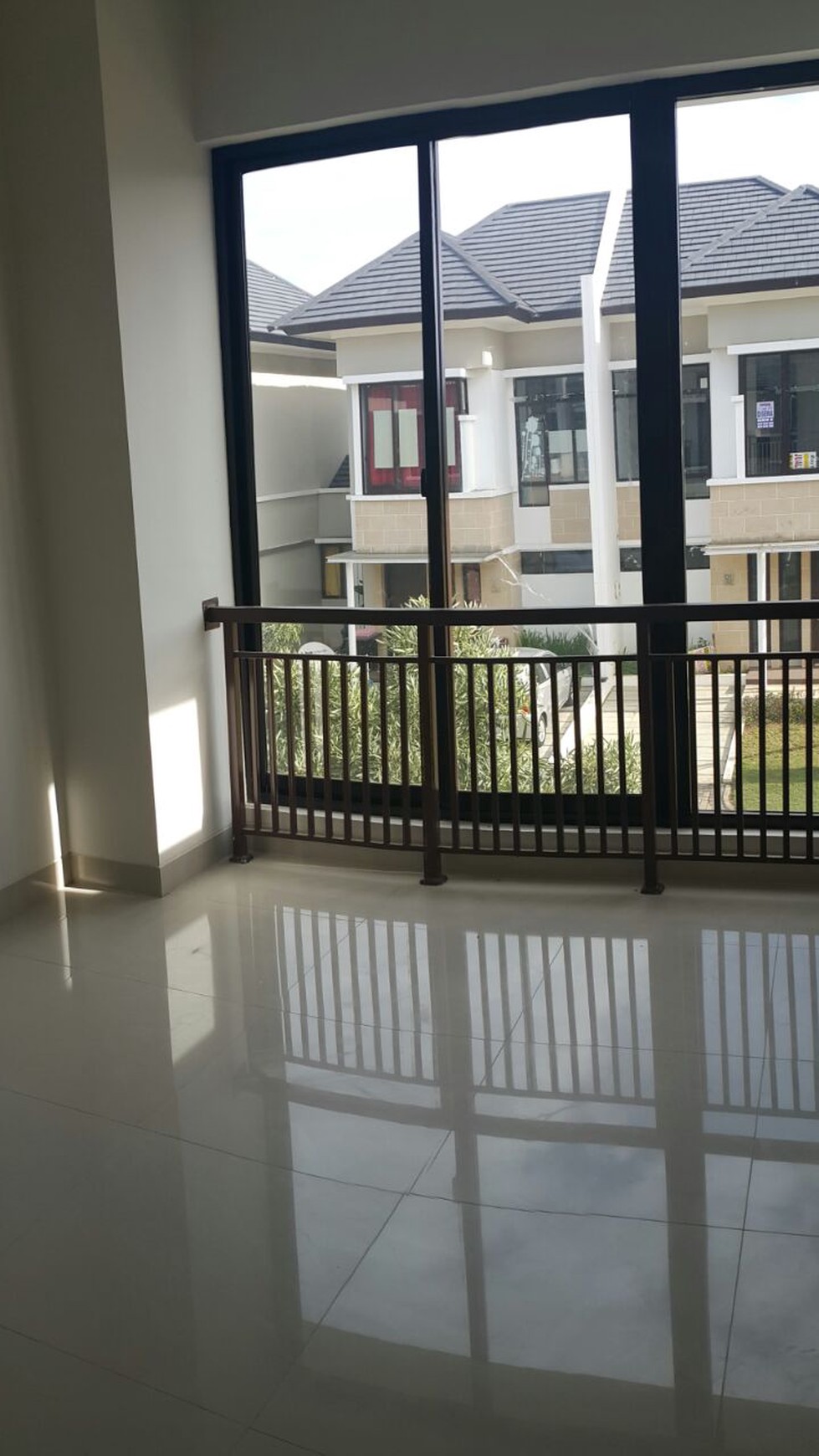 Disewakan Rumah di Eminent BSD City, 5mnt dari Aeon Mall