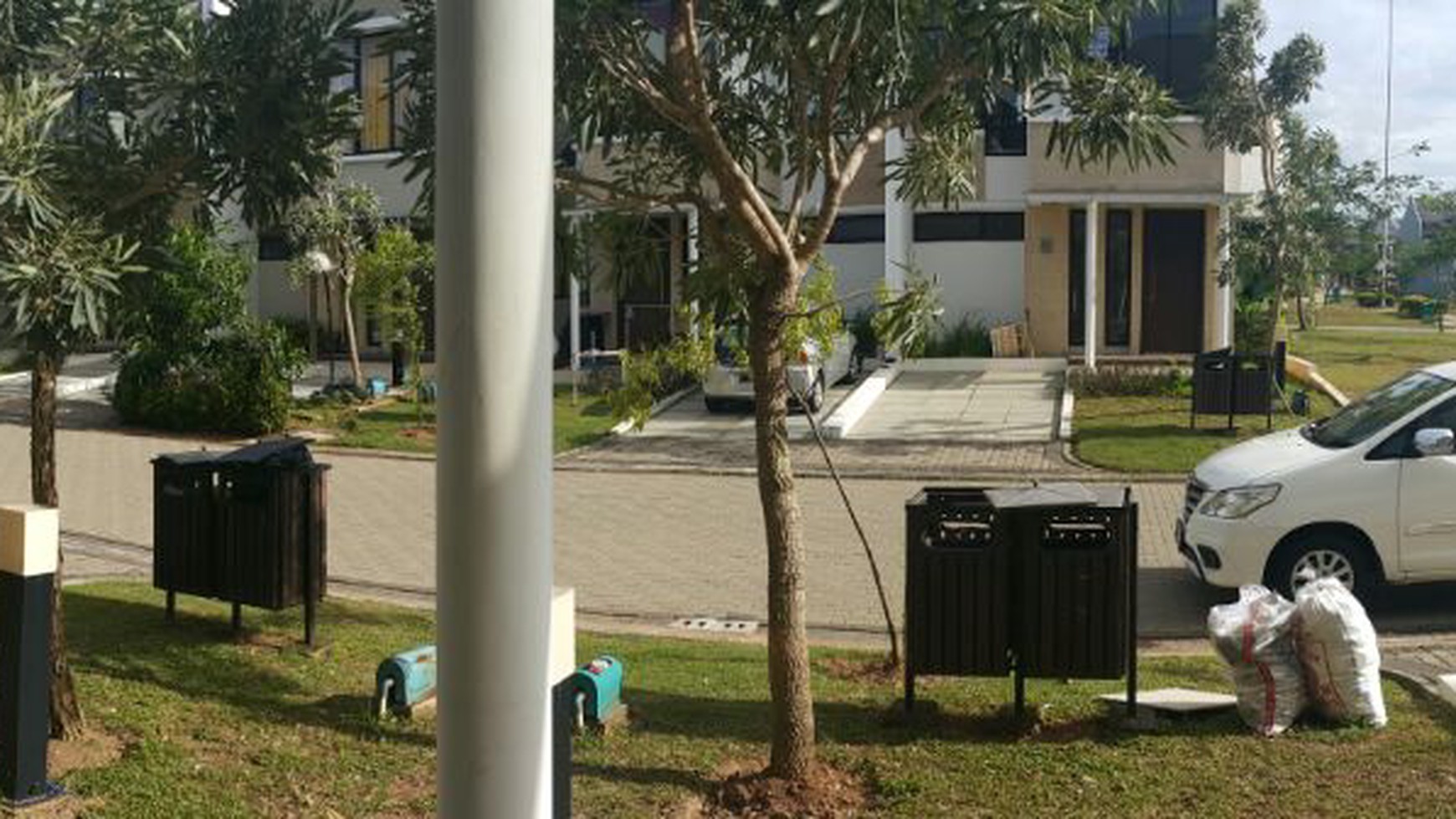 Disewakan Rumah di Eminent BSD City, 5mnt dari Aeon Mall
