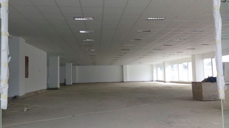 Gedung di Kebayoran Baru Jalan Petogogan