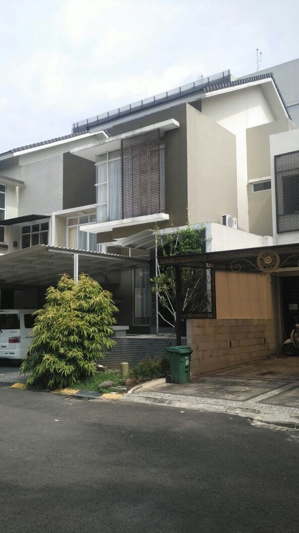 Rumah Bagus,minimalis di Bintaro Jaya sekt 7