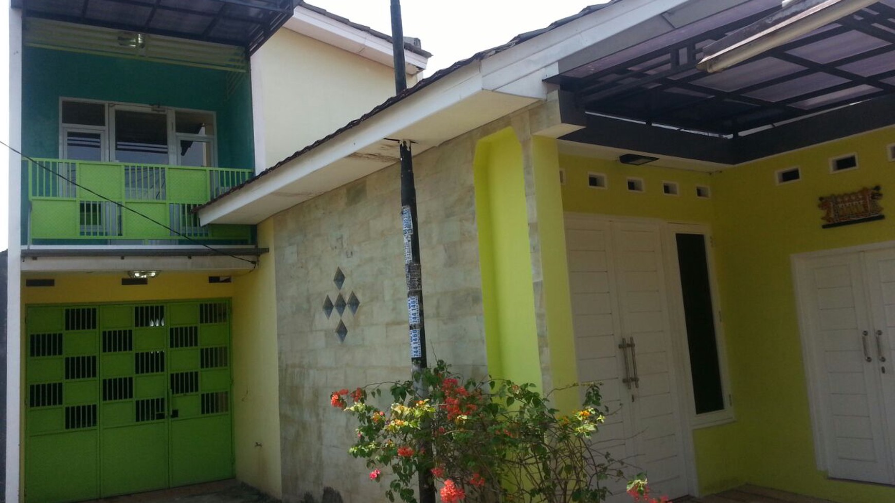 RUMAH ASRI LUAS NAN TENANG HANYA 4KM DARI PINTU TOL CILEDUK DI AREA TAMAN ASRI CIPADU