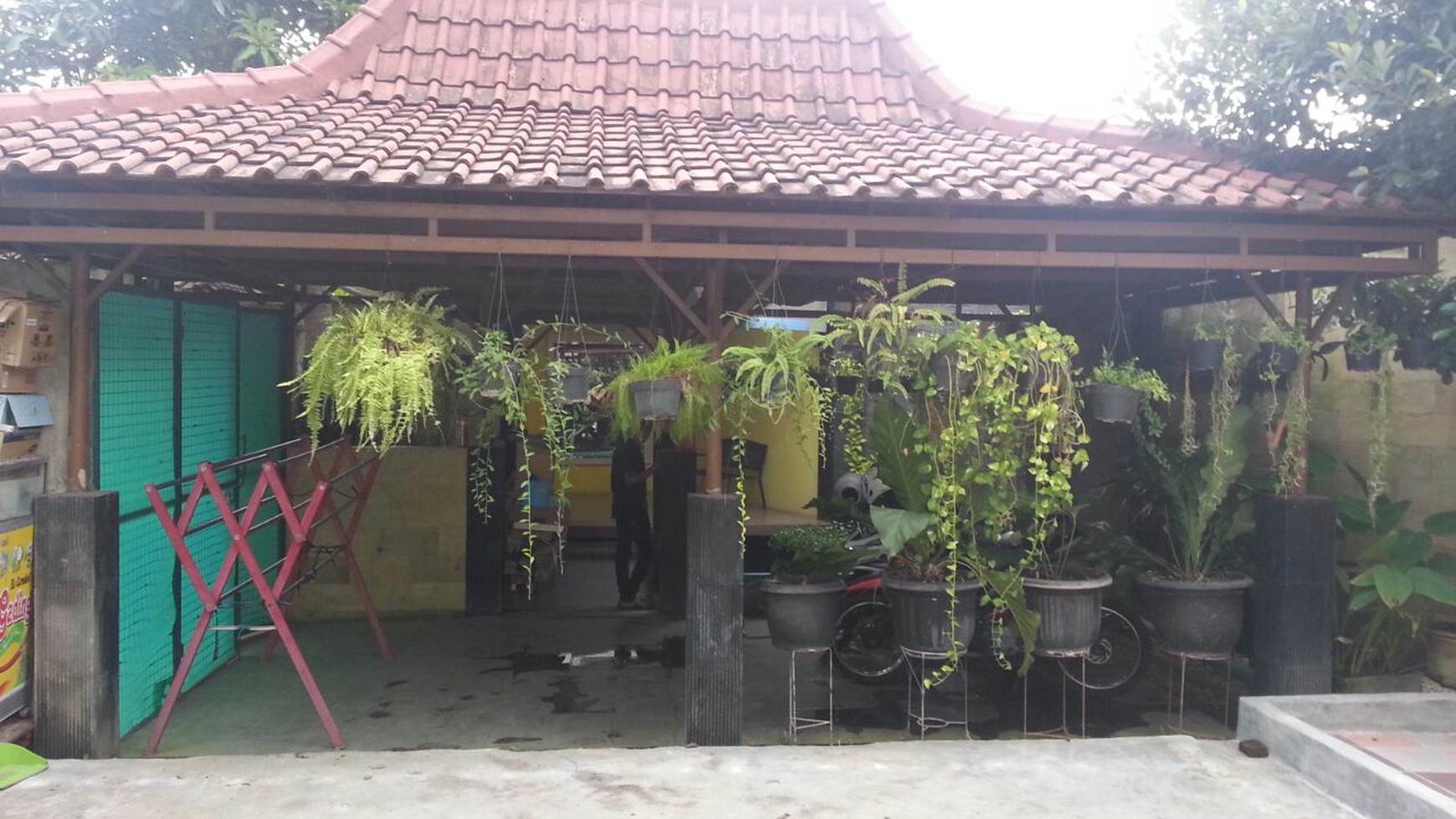 RUMAH ASRI LUAS NAN TENANG HANYA 4KM DARI PINTU TOL CILEDUK DI AREA TAMAN ASRI CIPADU