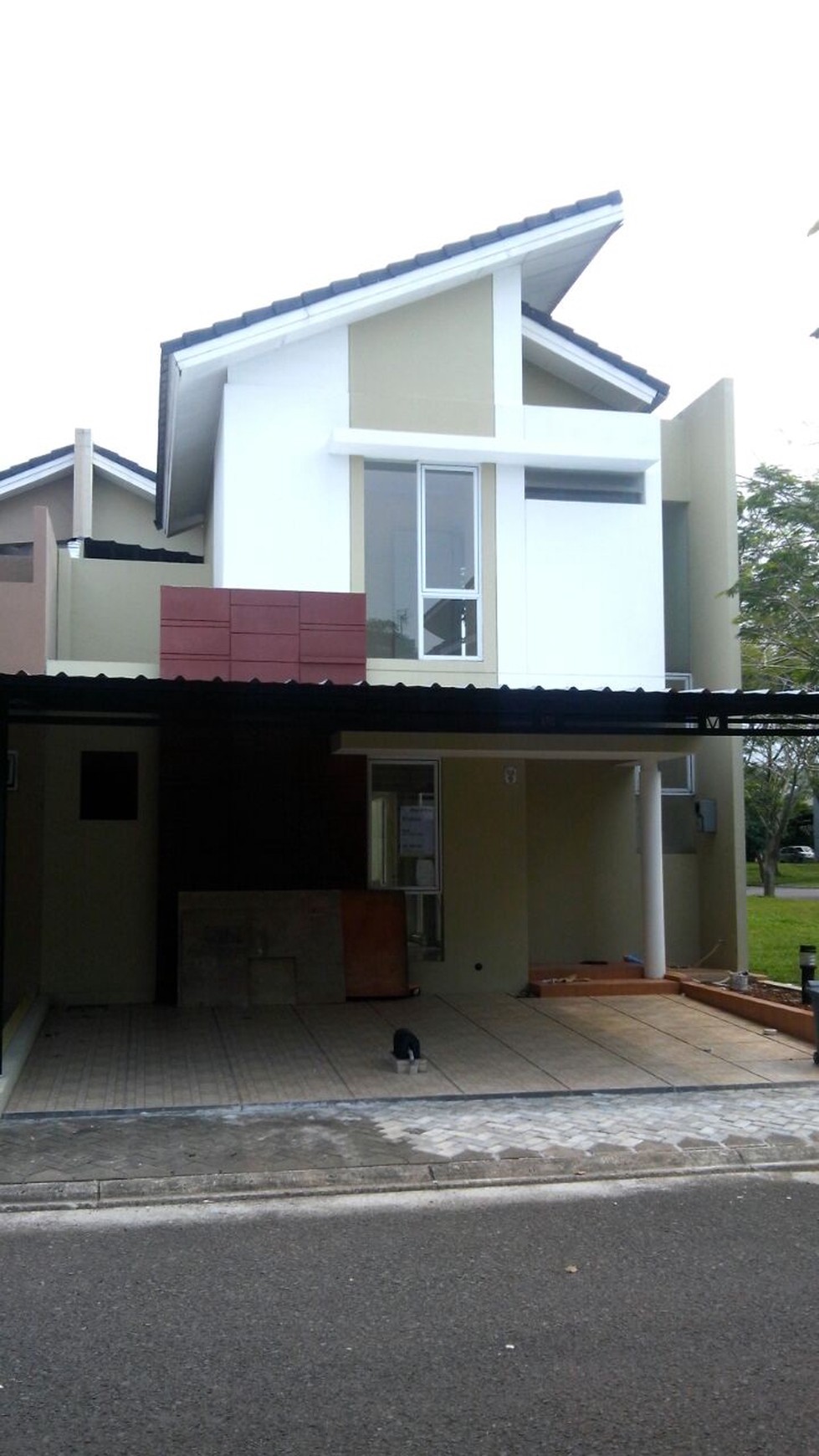 Rumah Siap Huni di The Icon Lokasi Strategis