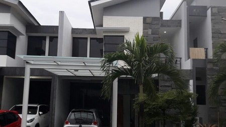 Rumah baru cantik,  minimalis, di ciganjur - jaksel