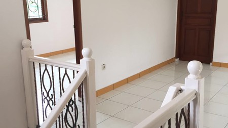Rumah Siap Huni,Nyaman & Aman di Bintaro Jaya sek 6