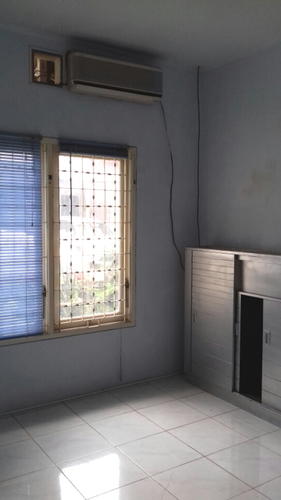 Rumah siap huni di Bintaro Jaya sek 9