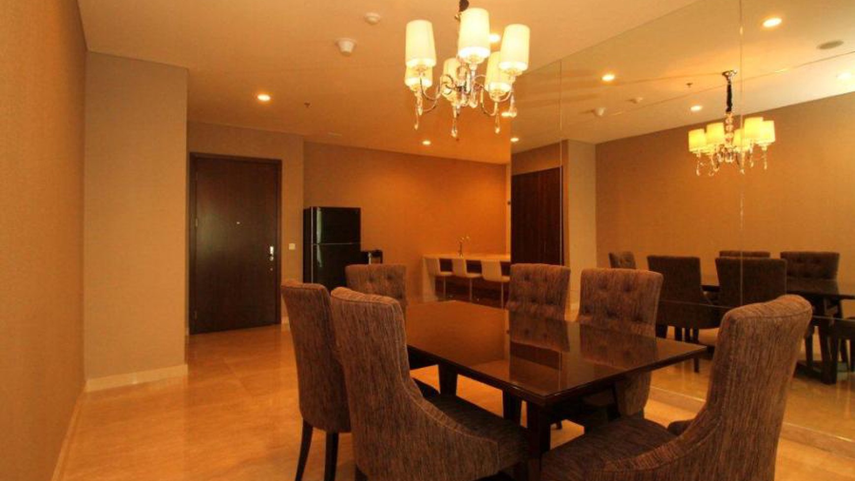 Executive mansion in the prime area of Kebayoran