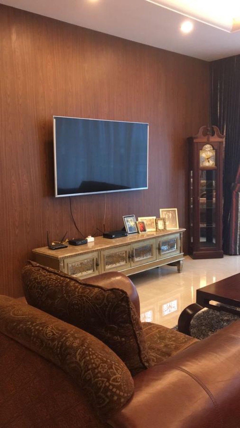 Executive mansion in the prime area of Kebayoran