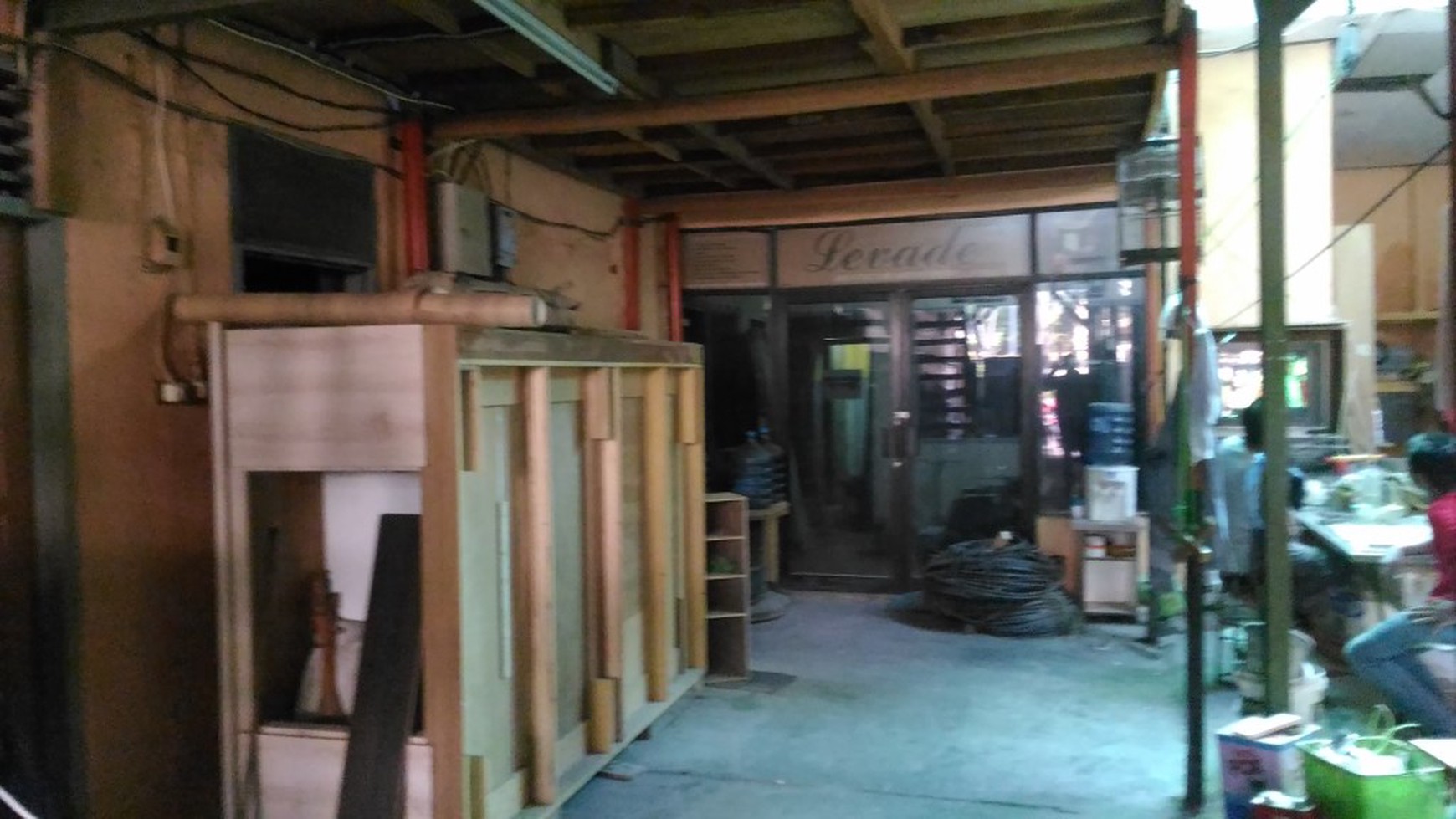 Big warehouse at Rawamangun, East Jakarta, perfect for an office or warehouse, is ready to rent