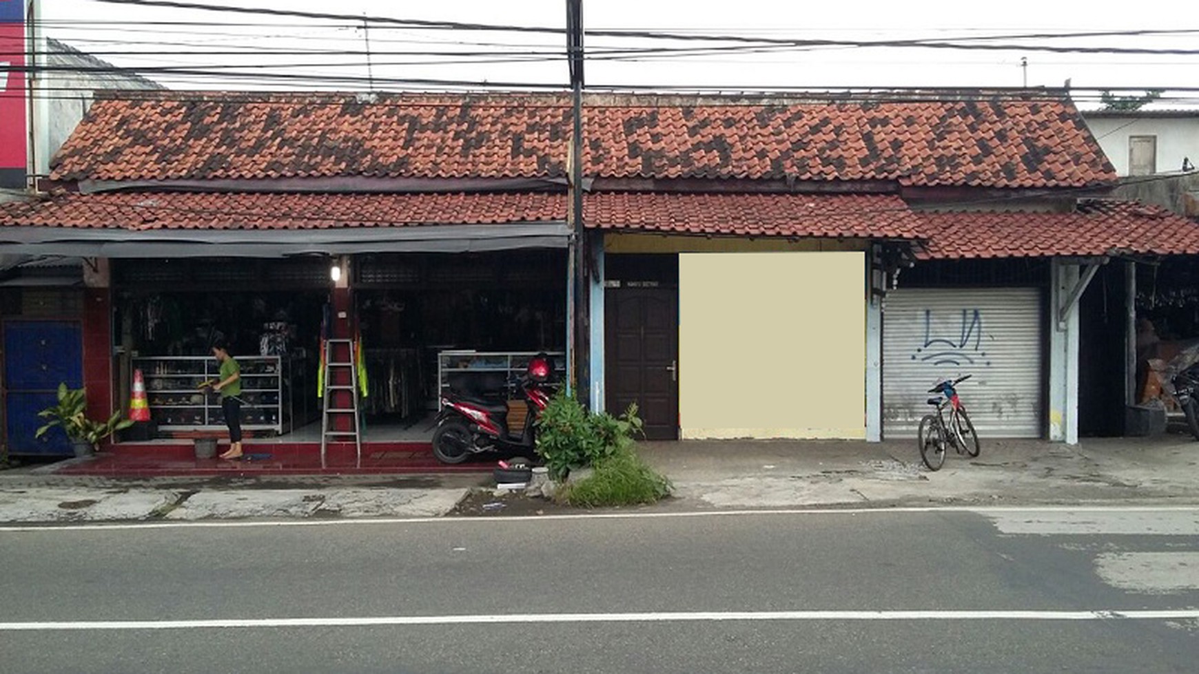 RUMAH KOST + RUANG USAHA, JL LAKSDA ADISUCIPTO KM9.