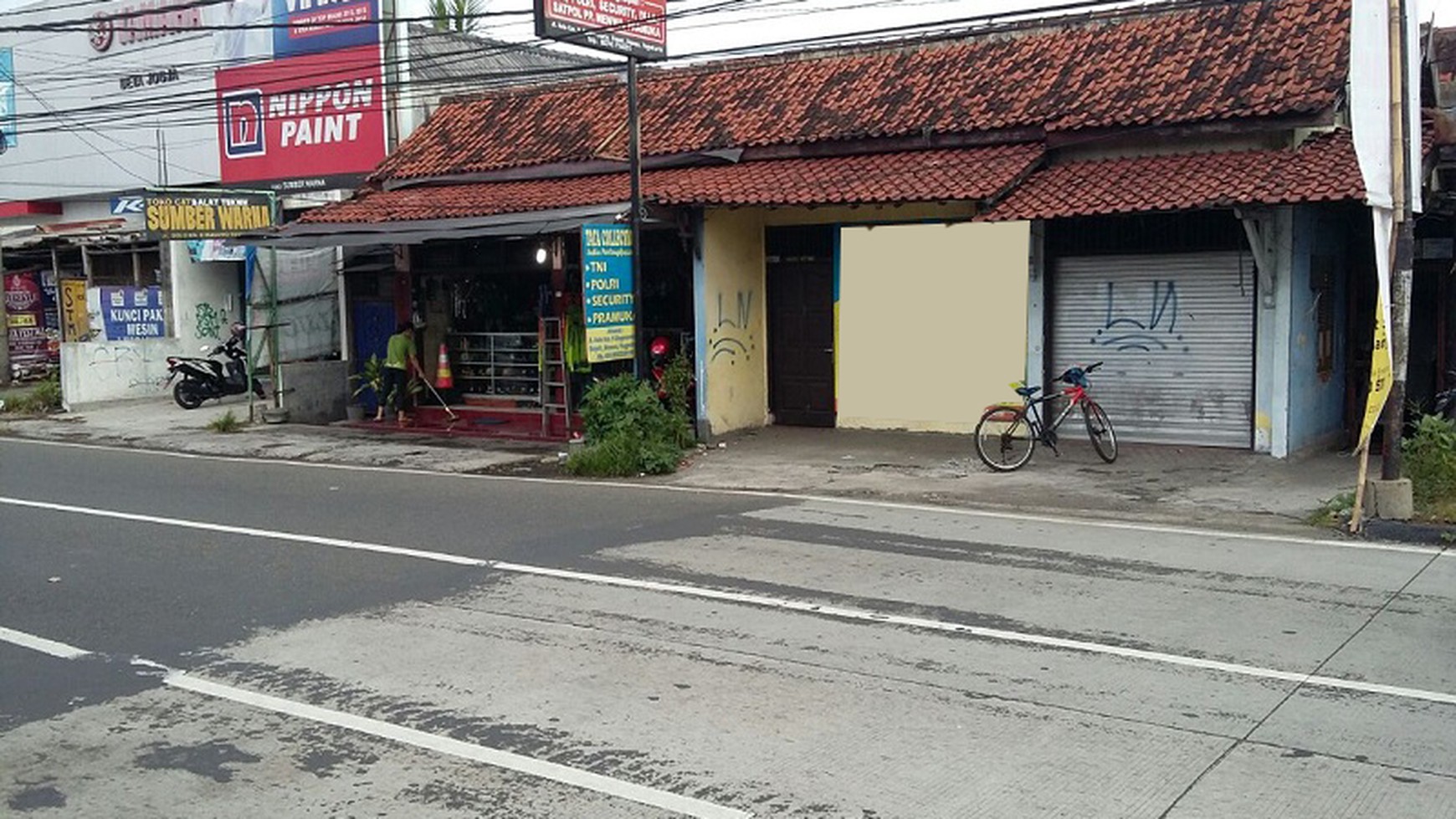RUMAH KOST + RUANG USAHA, JL LAKSDA ADISUCIPTO KM9.