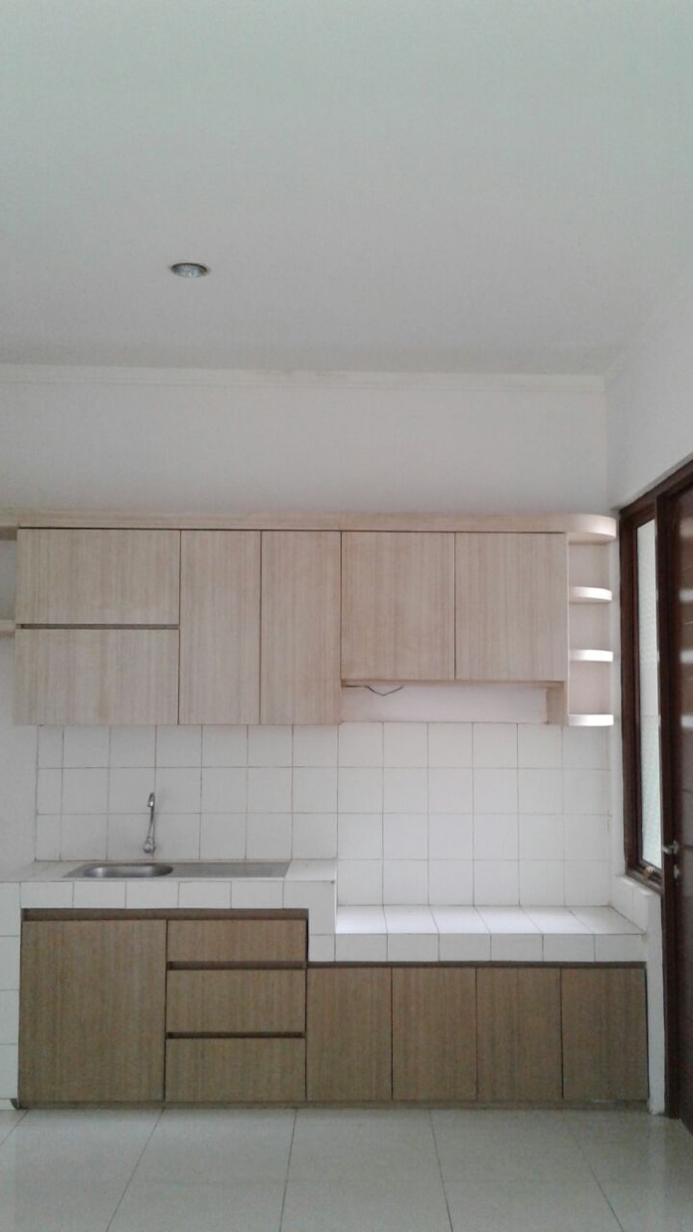 Disewakan Rumah nyaman, aman, lokasi sangat strategis, Bintaro-Tangsel