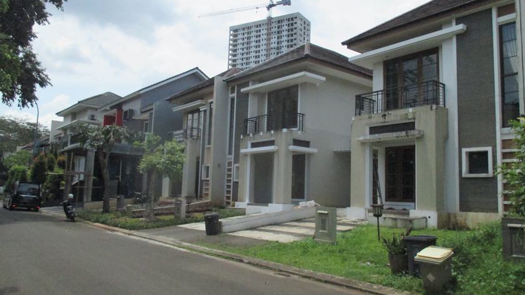 Dijual Rumah strategis, dekat Toll Jorr, fasilitas Club House, The Green Vineyard, BSD City