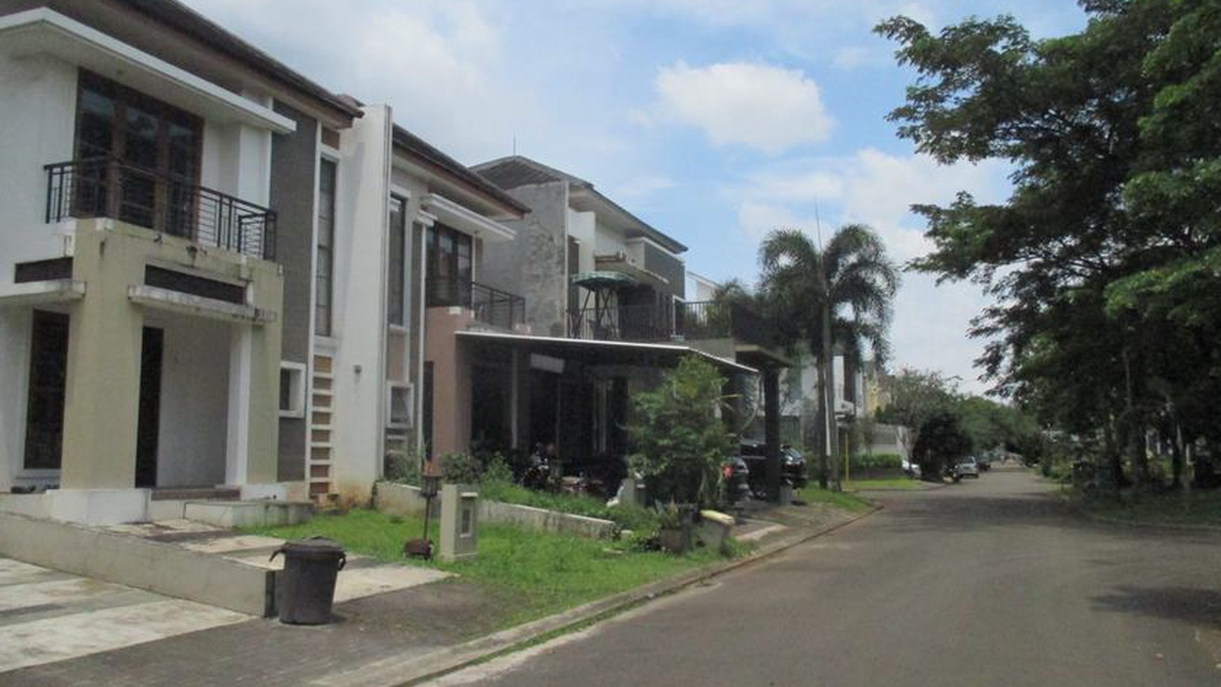 Dijual Rumah strategis, dekat Toll Jorr, fasilitas Club House, The Green Vineyard, BSD City