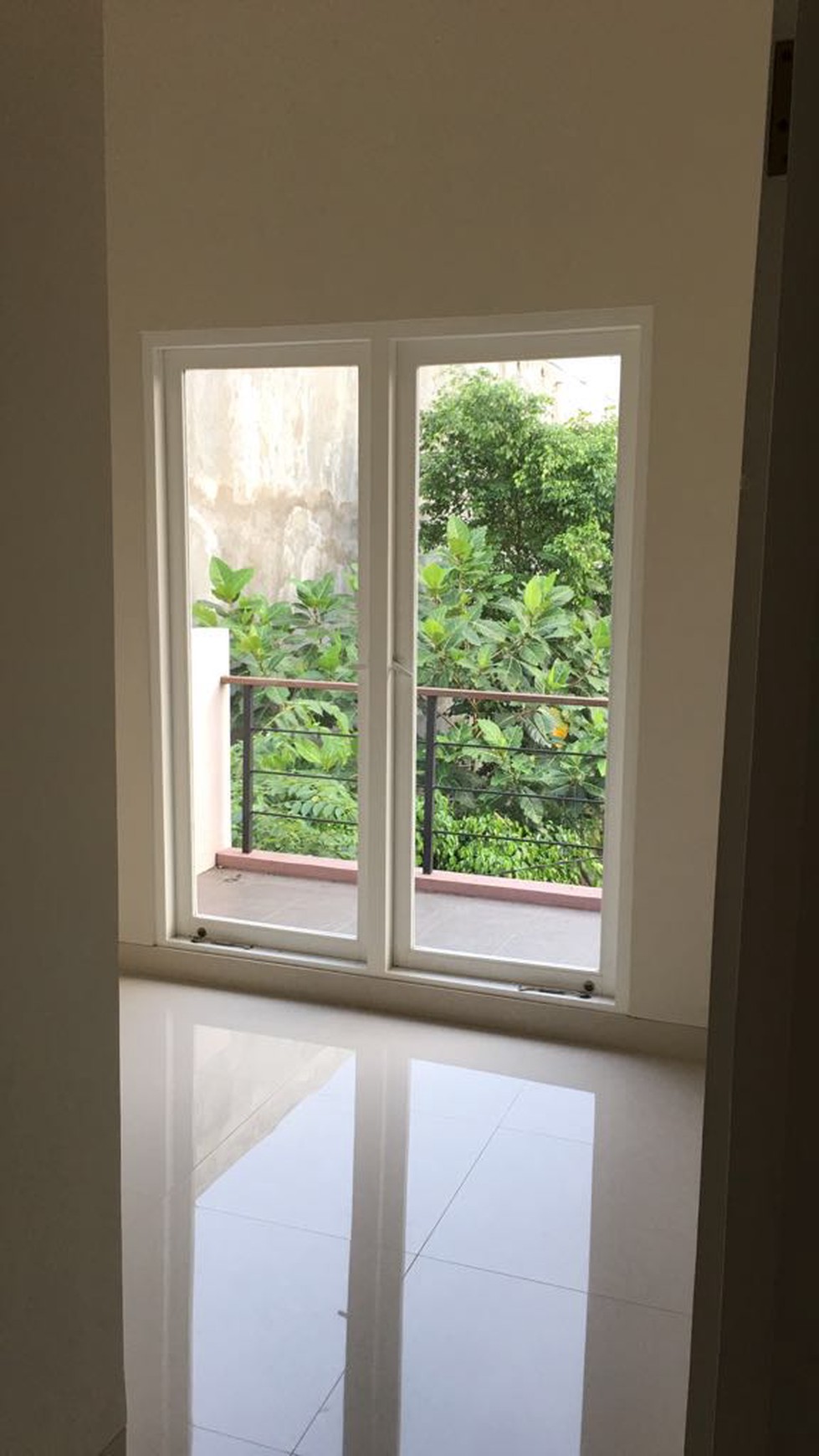 Dijual Rumah Cantik di Cinere