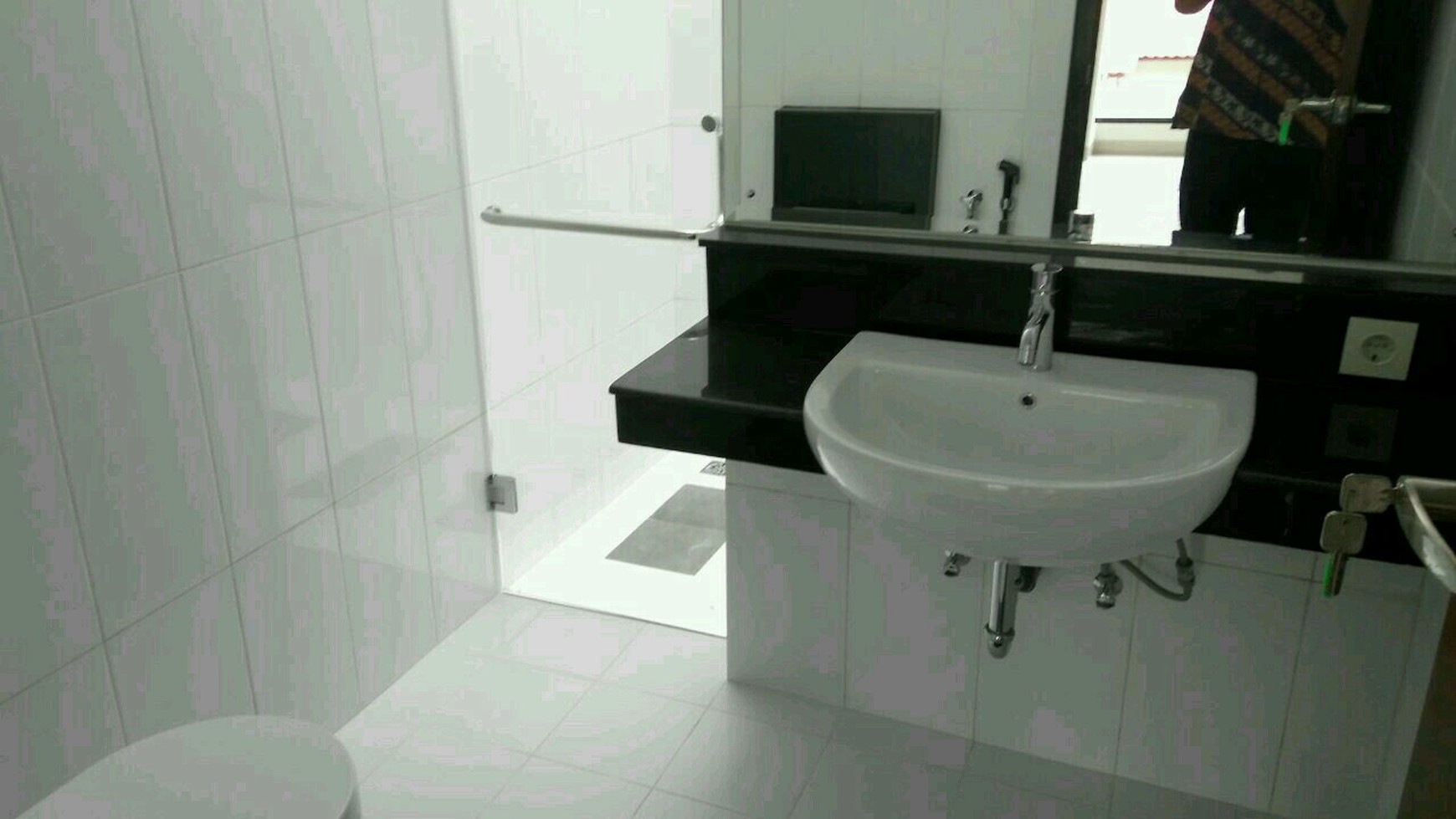 BRAND NEW HOUSE @Jl. Loka Indah - Mampang Prapatan - Buncit - Jakarta Selatan