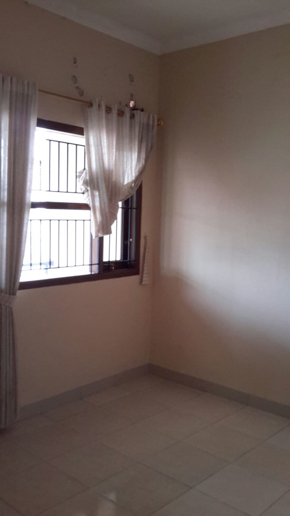 Dijual Rumah Asri dan Minimalis di Jakarta Timur