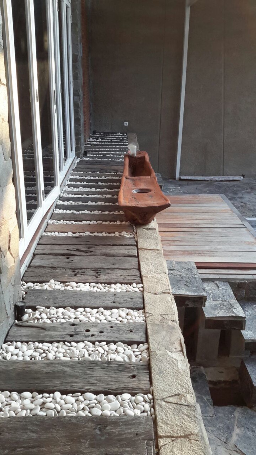 2 Unit Rumah Asri, Nyaman, dan Cantik