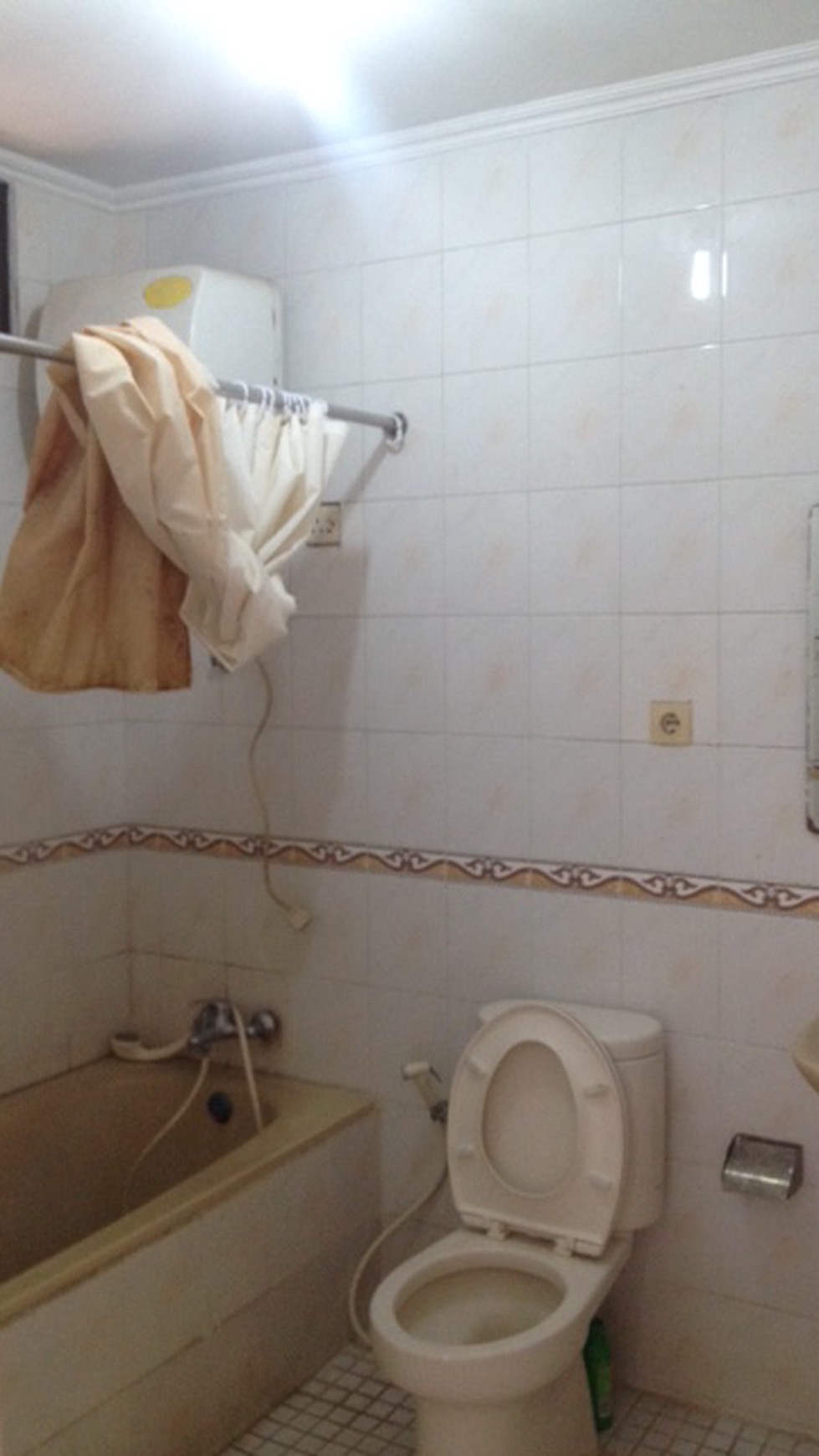 Rumah Asri di Lokasi prime area, Puri Cinere