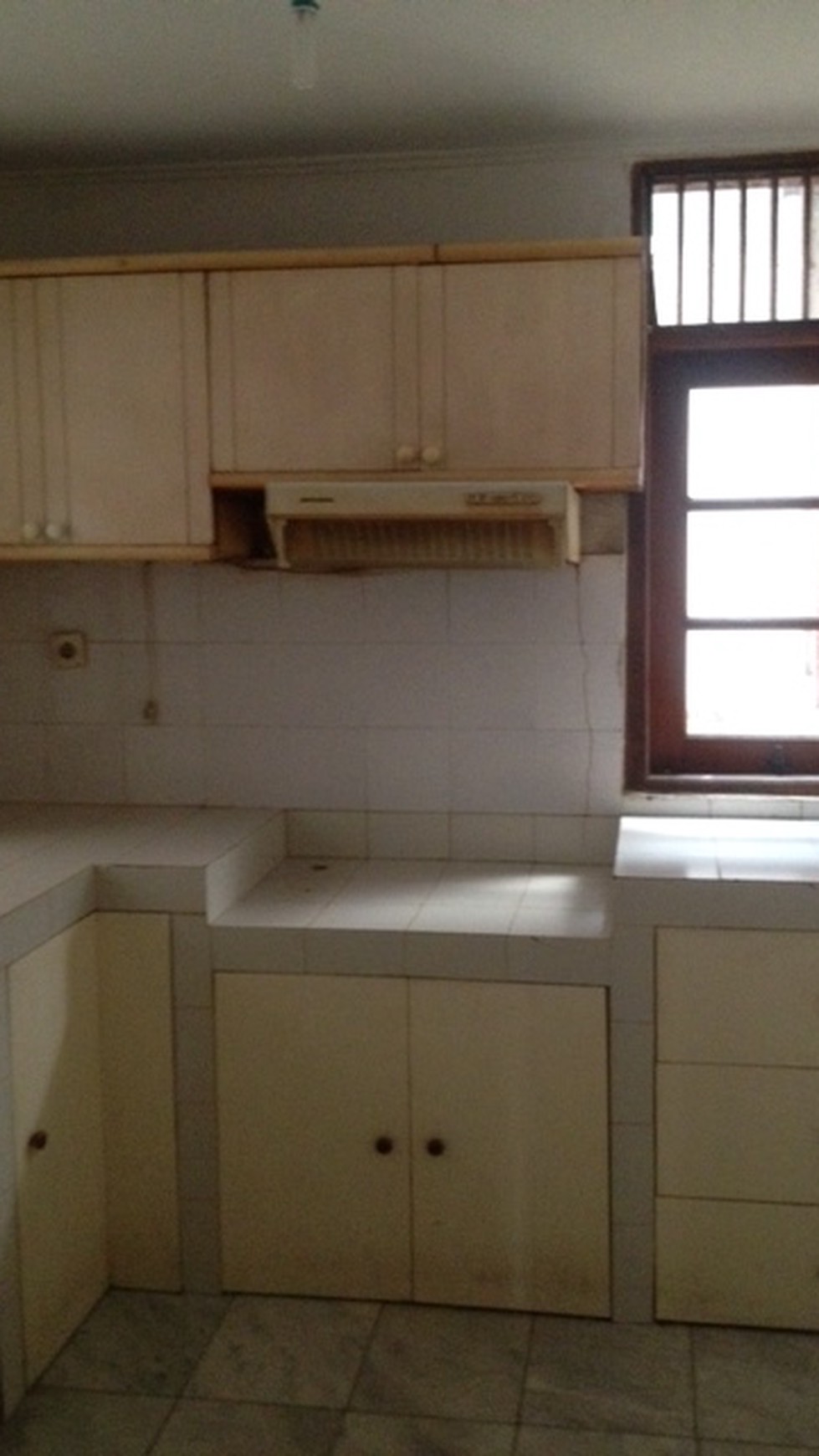 Rumah Asri di Lokasi prime area, Puri Cinere