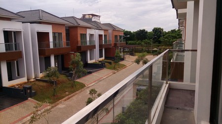 Rumah sewa di  Discovery