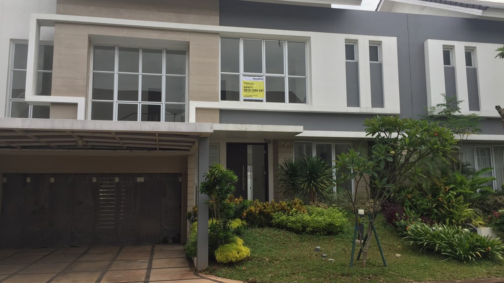 DISEWAKAN RUMAH DI JAKARTA GARDEN CITY - JGC