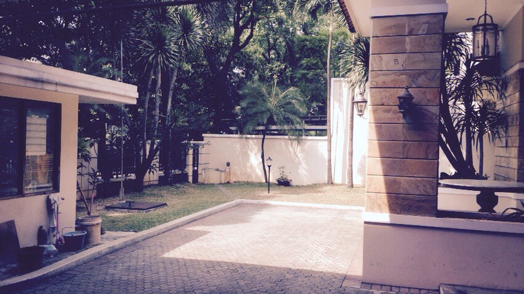 Rumah Sewa cukup Aman dan Nyaman Area Blok M Kebayoran Baru