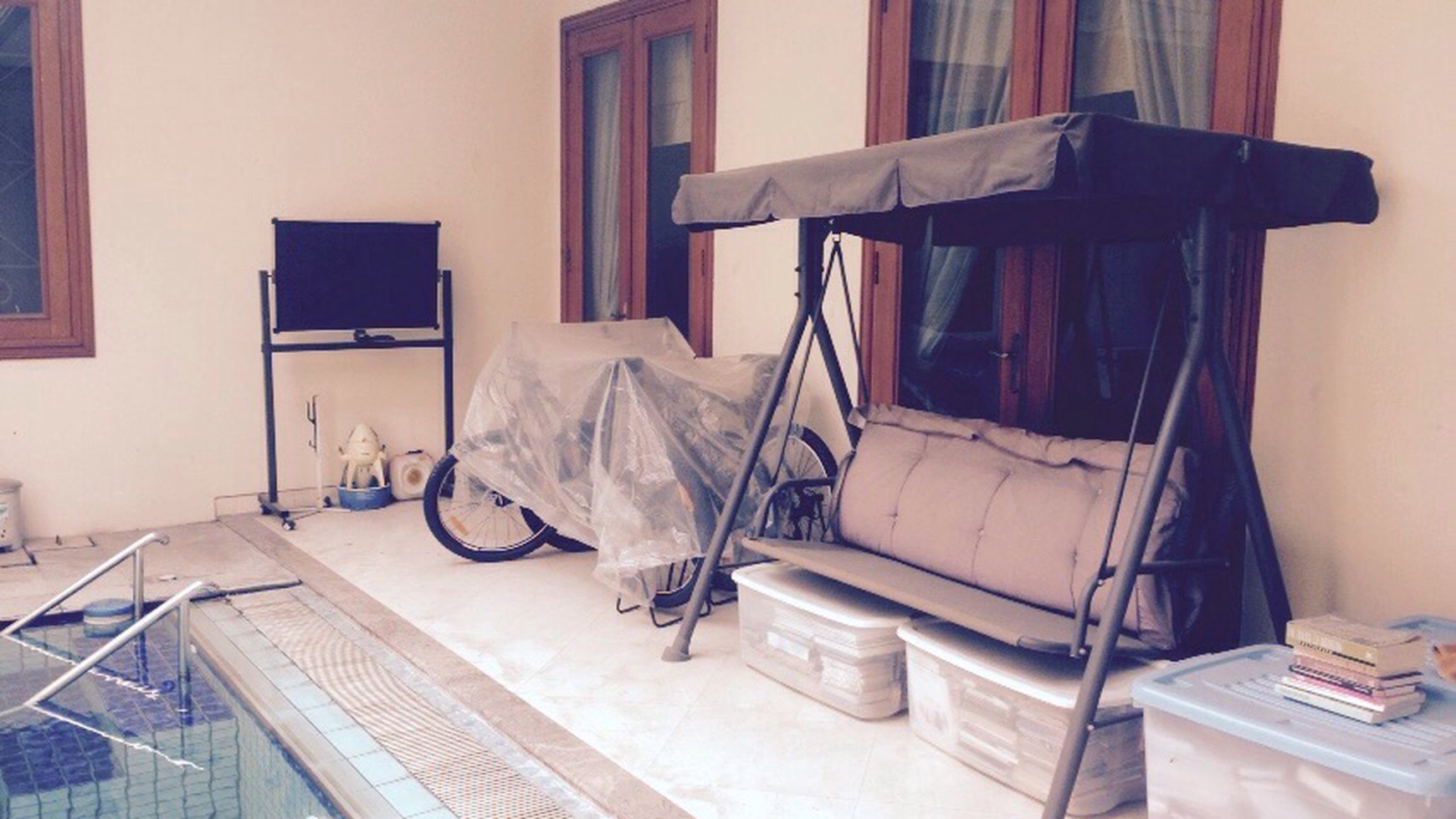 Rumah Sewa cukup Aman dan Nyaman Area Blok M Kebayoran Baru