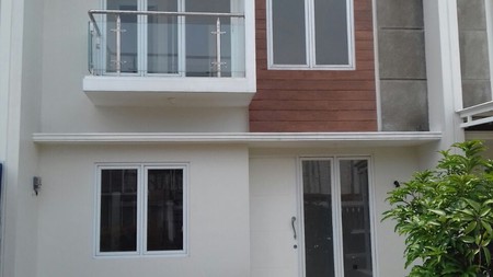 Rumah  Full Furnish,Band New  di Bintaro Jaya Sektor 9