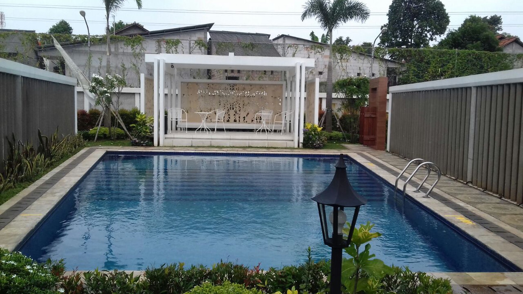 Rumah Bagus,dalam cluster di Pondok Aren