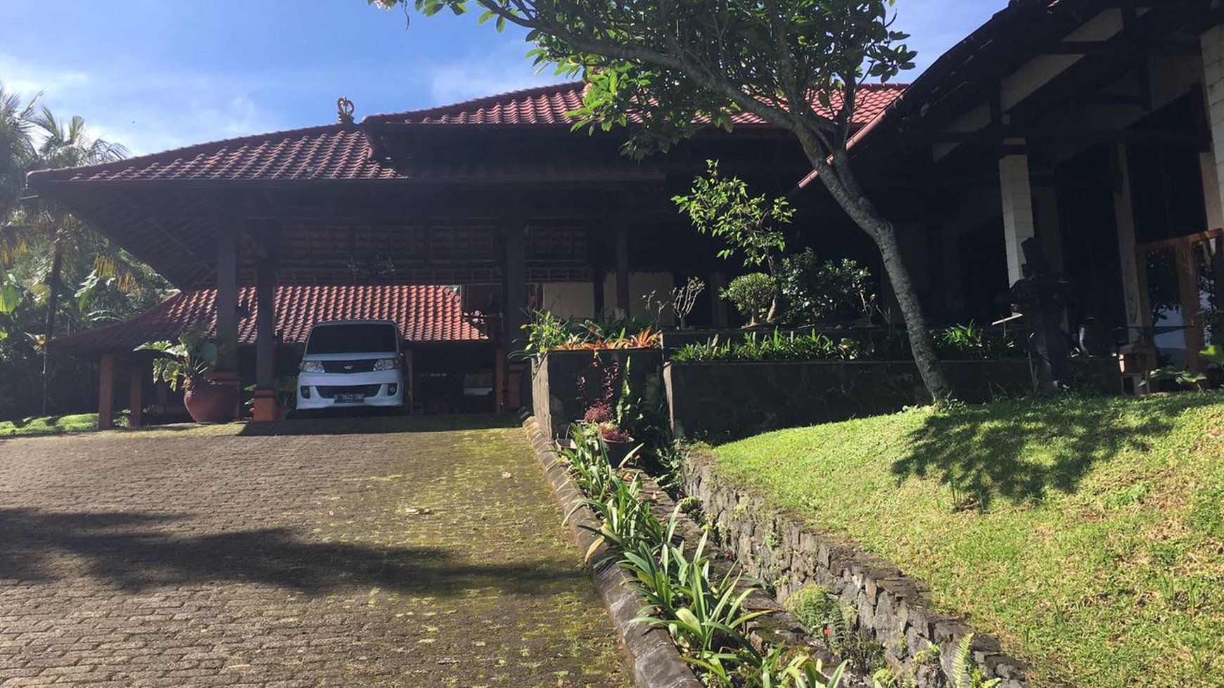 Villa Dengan Halaman Yang Luas @VILLA PURI CINTA Cipayung, Gadog