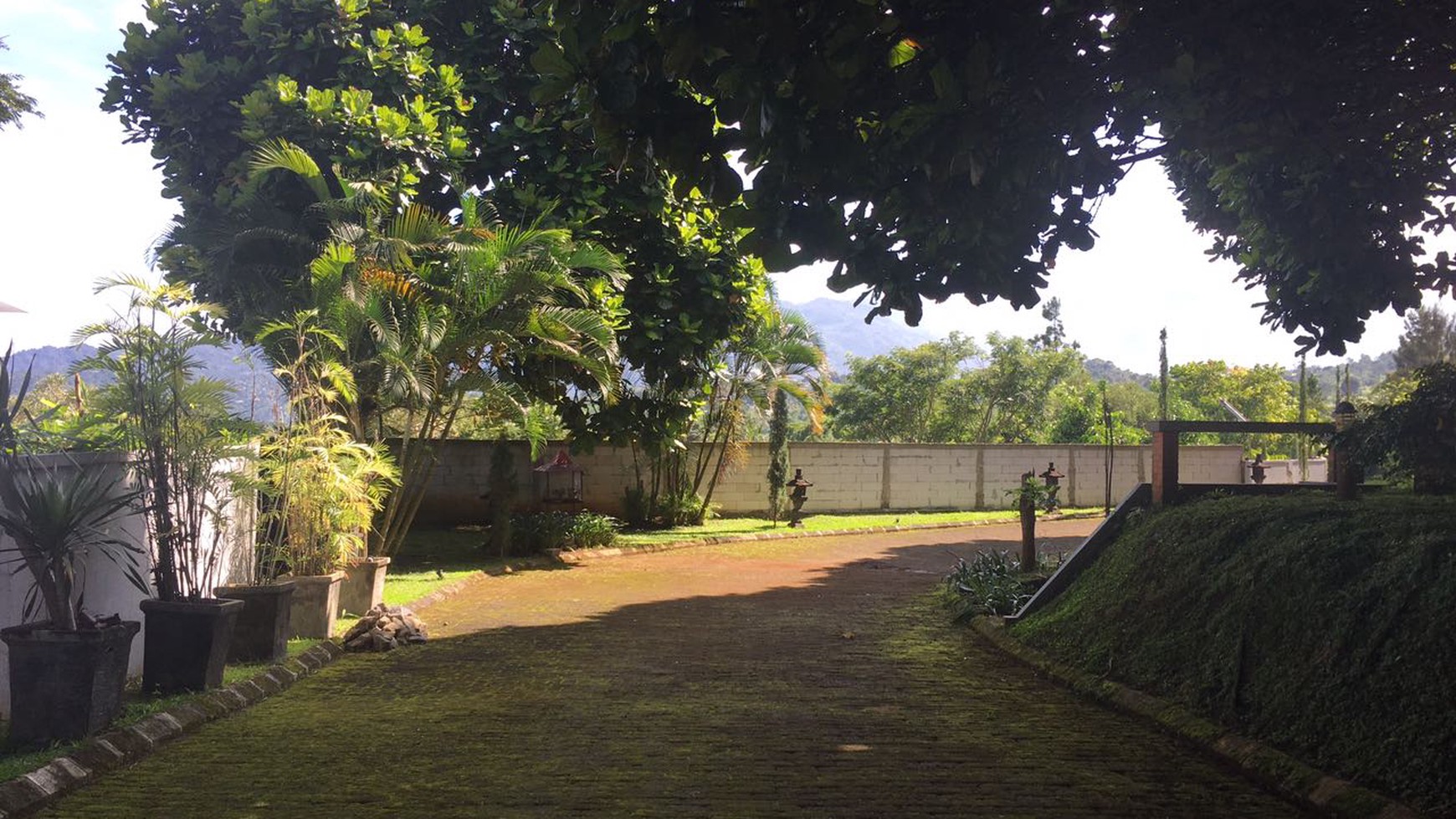 Villa Dengan Halaman Yang Luas @VILLA PURI CINTA Cipayung, Gadog