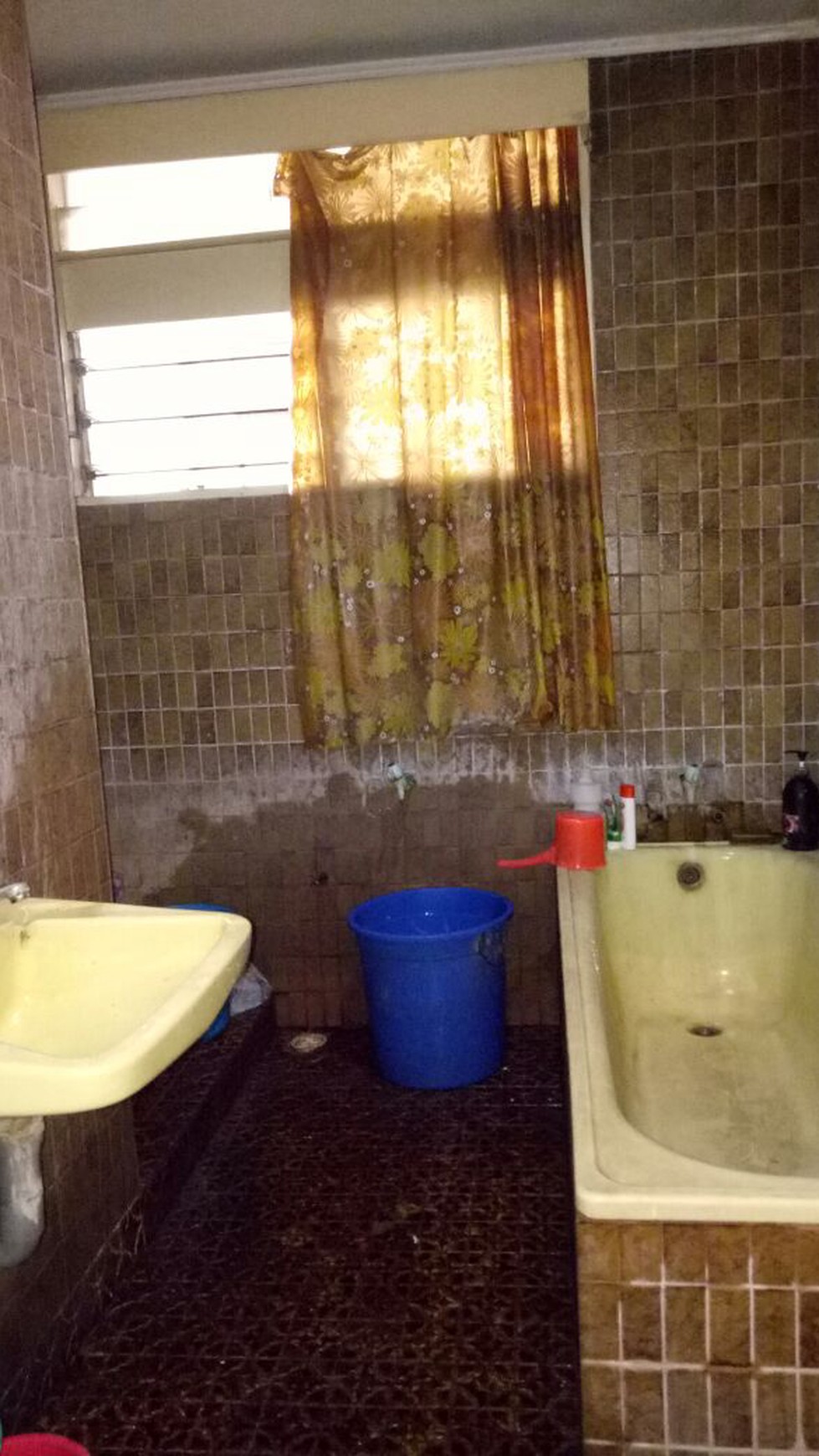 RUMAH STANDAR NAN ASRI DI AREA TEBET