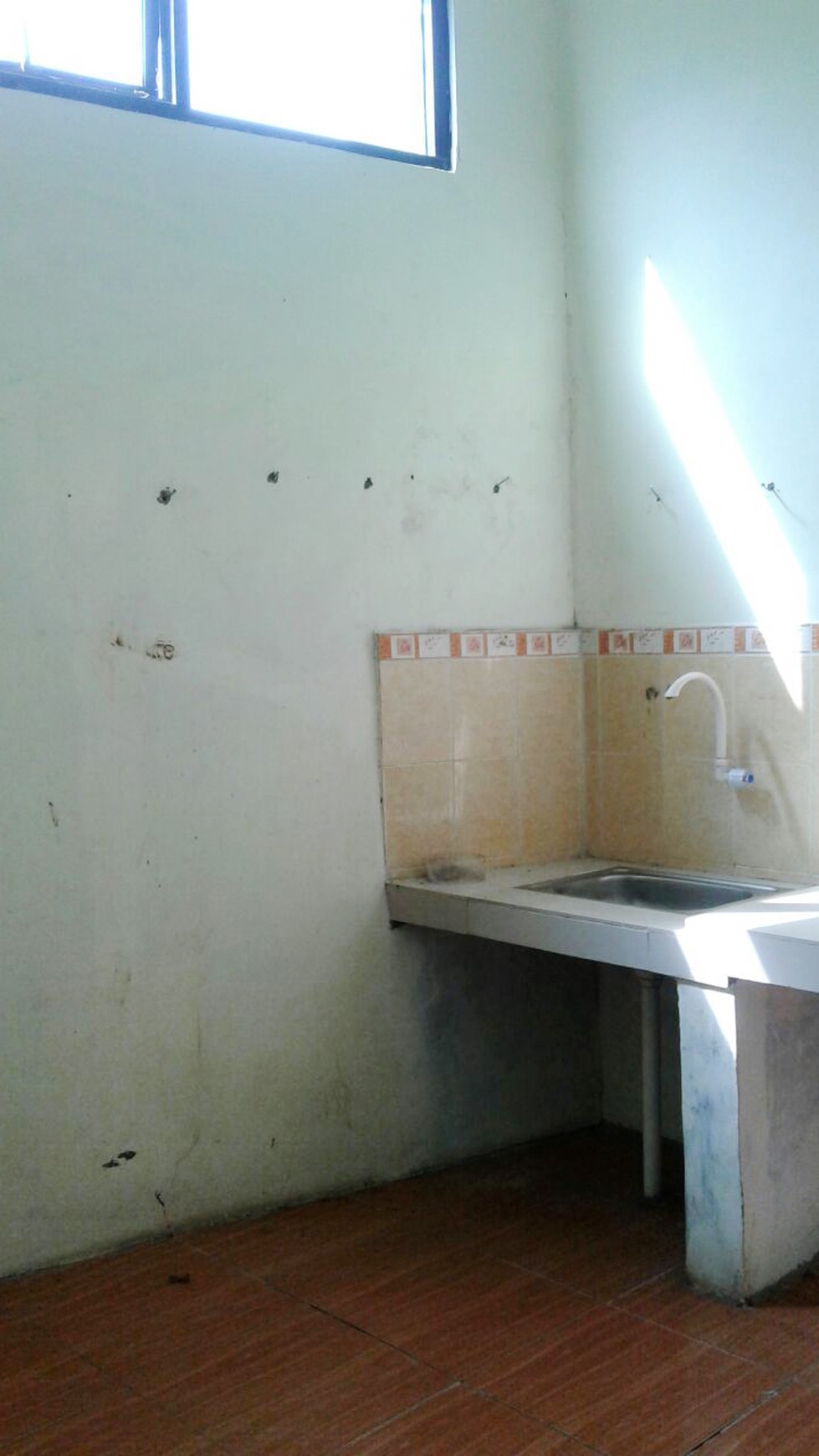 Rumah Dijual  lokasi strategis, bagus, nyaman dan aman daerah Ciputat-Tangsel