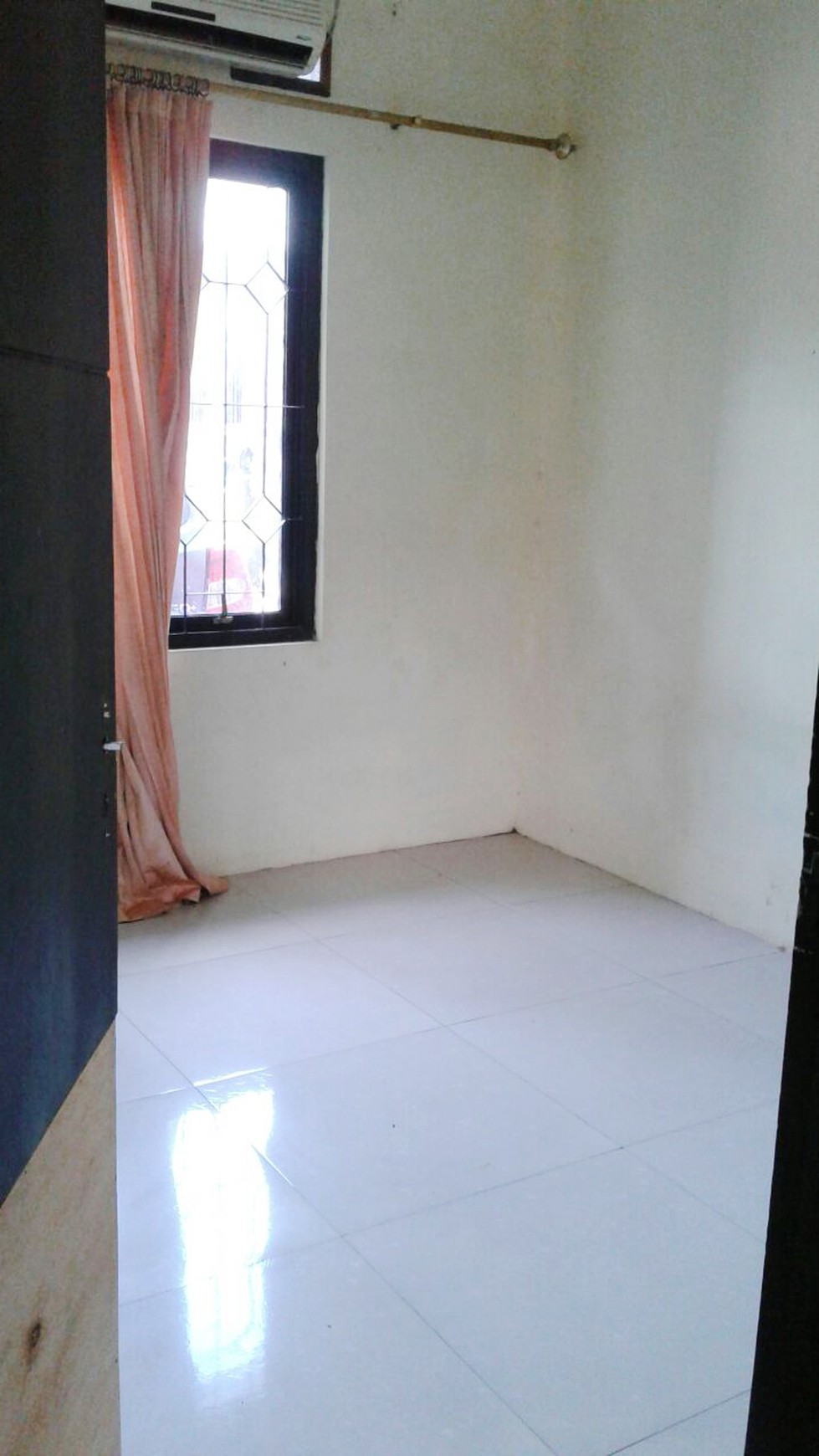 Rumah Dijual  lokasi strategis, bagus, nyaman dan aman daerah Ciputat-Tangsel
