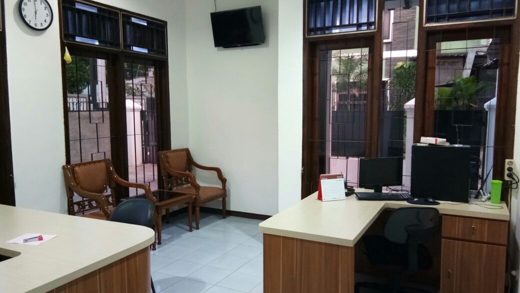 Rumah Kantor Harga Dibawah Pasar Area Adam Malik Petukangan