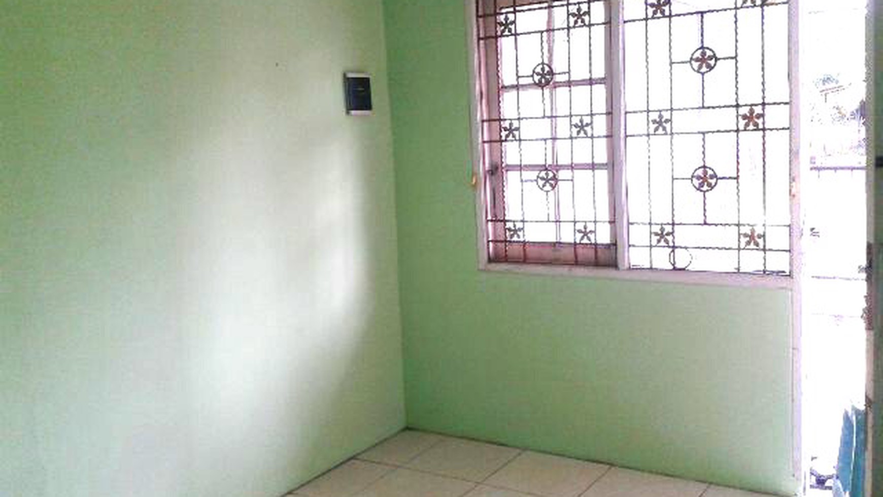 Rumah mungil siap huni, harga terjangkau