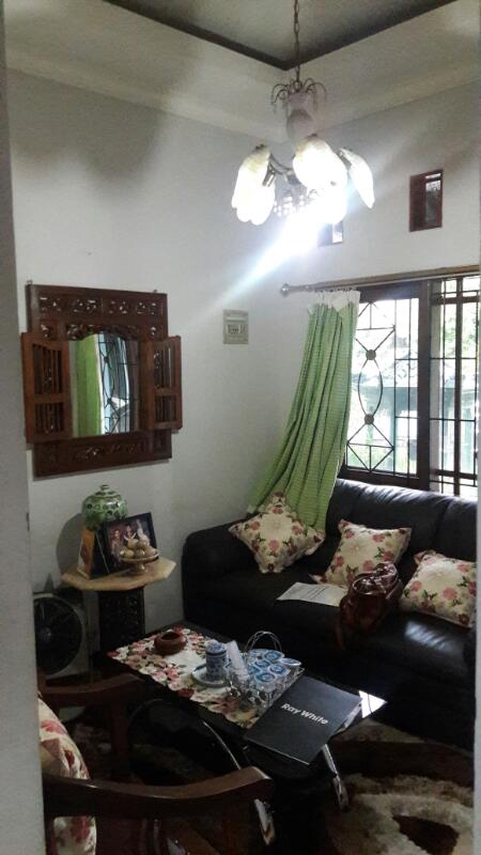 Rumah 2 Lantai Bagus Bumi Bintaro Permai Jakarta Selatan