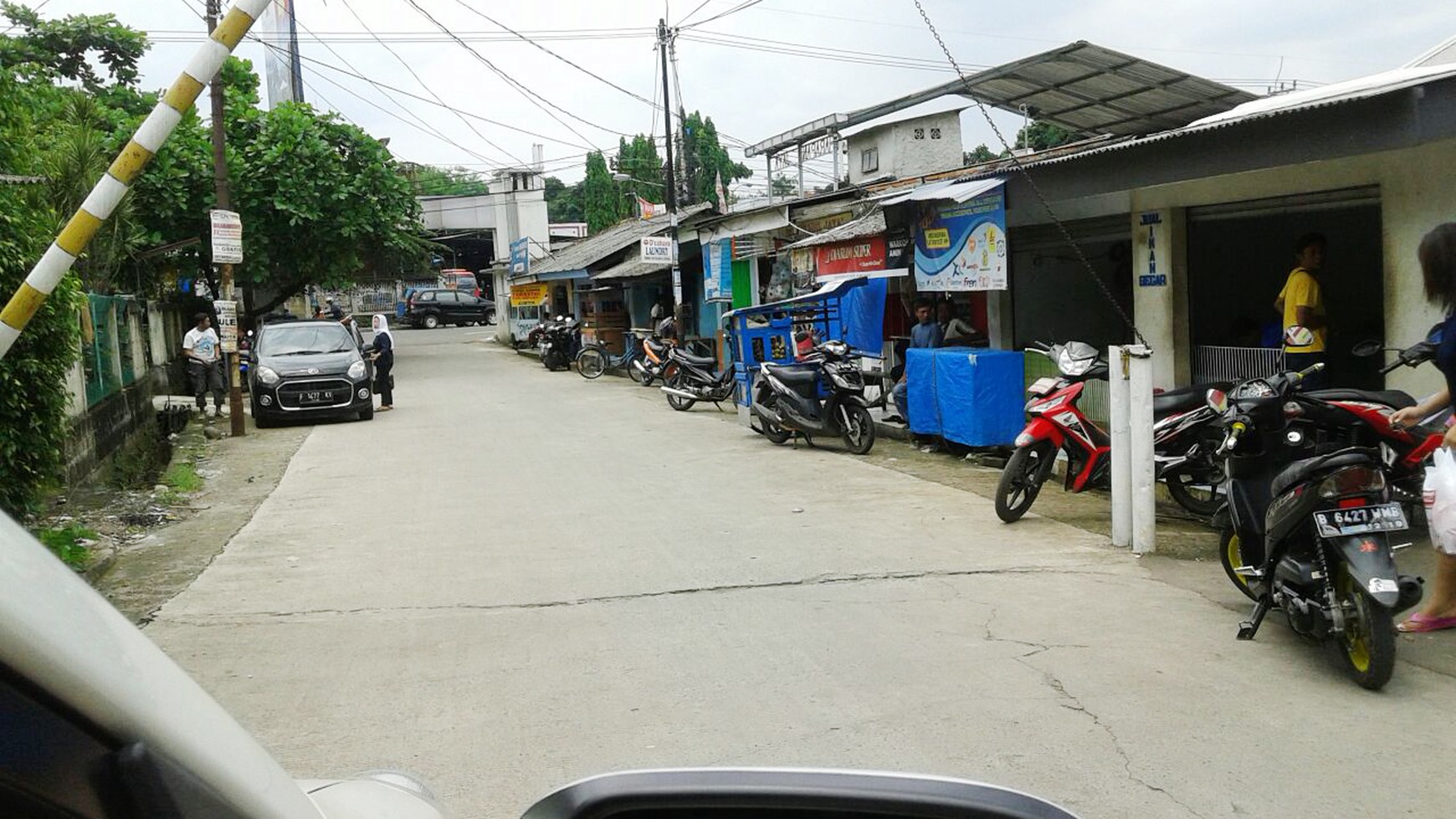 Dijual Ruko lokasi sangat strategis, keamanan 24 jam, bebas banjir, pinggir jalan.