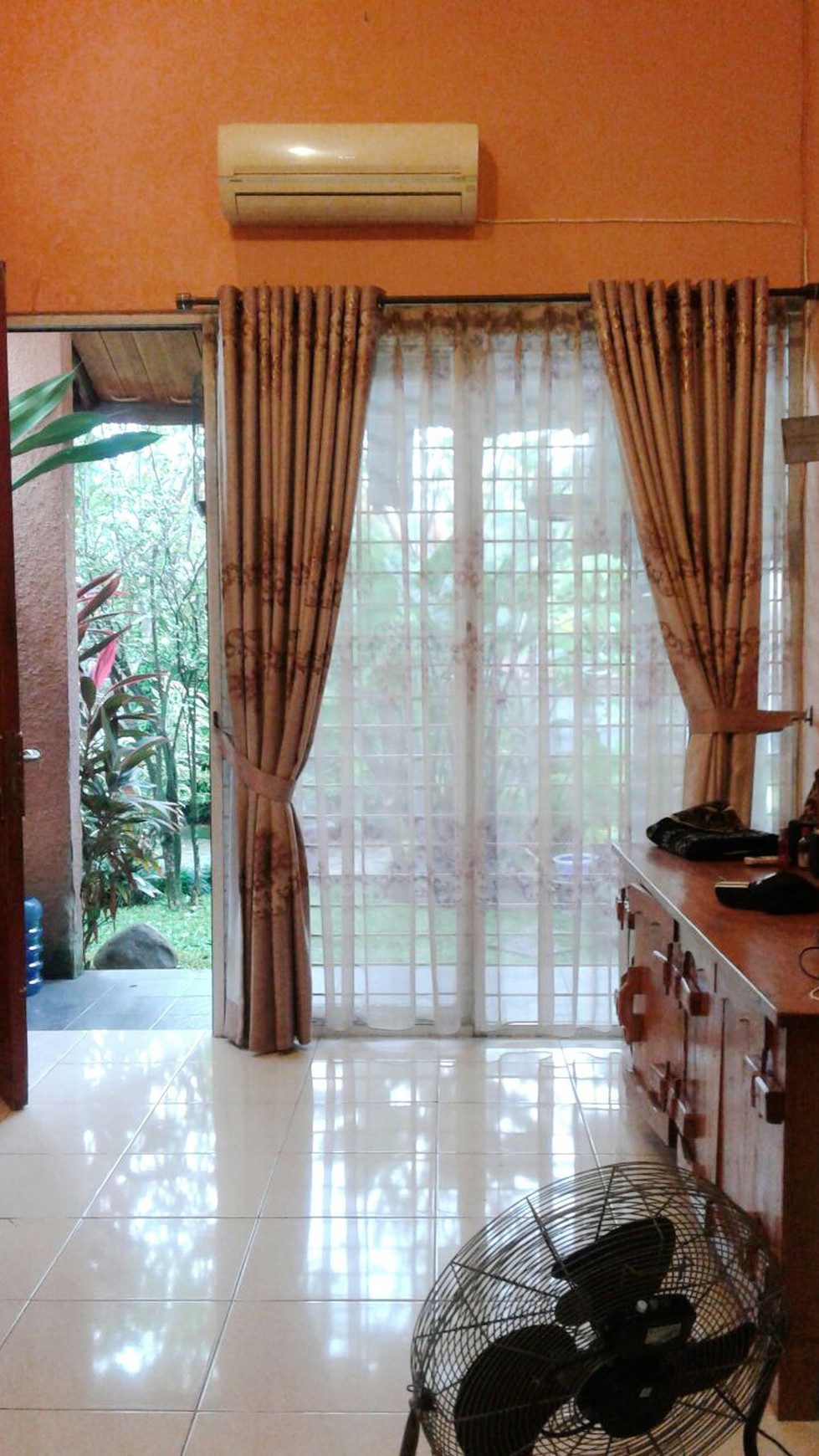 Rumah Dijual  lokasi strategis, bagus, nyaman dan aman daerah Ciputat-Tangsel