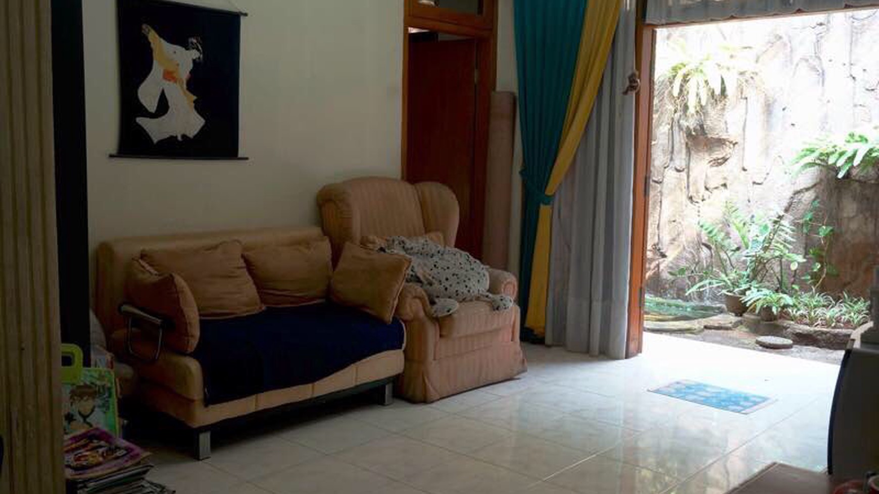 Dijual Rumah di Cempaka Putih jalan lebar 2 mobil