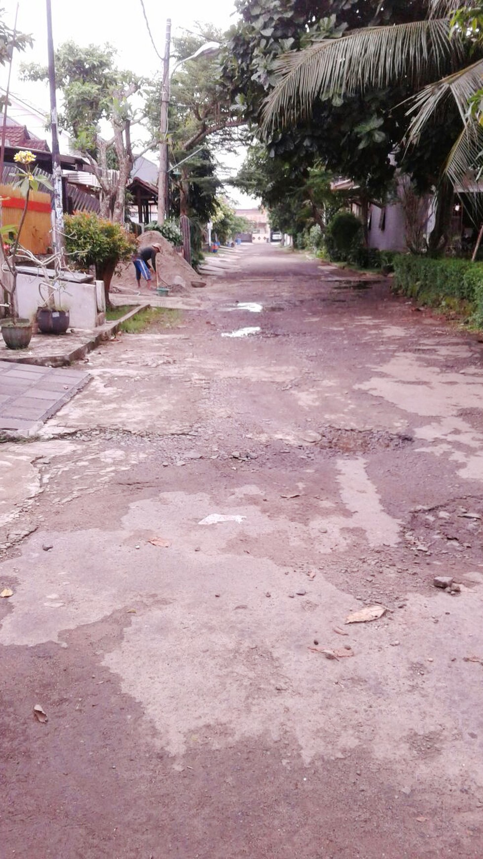 Rumah dijual nyaman, aman, lokasi sangat strategis, dekat dengan stasiun sudimara.