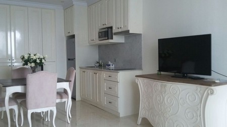 Apartemen cantik,rapi lokasi trategis di Senopati