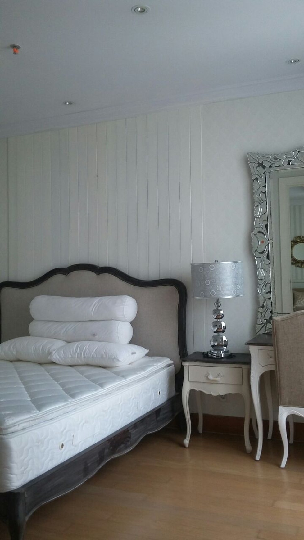 Apartemen cantik,rapi lokasi trategis di Senopati