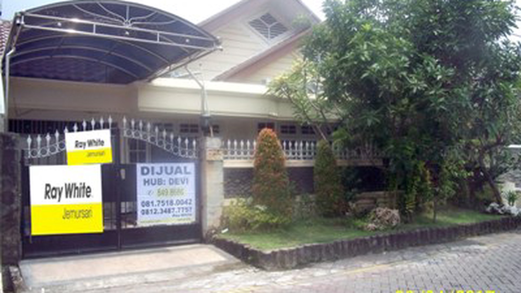 Rumah di Nirwana Eksekutif, Bagus, Row Jalan Lebar, Jalan depan paving, Siap Huni - D/Y -