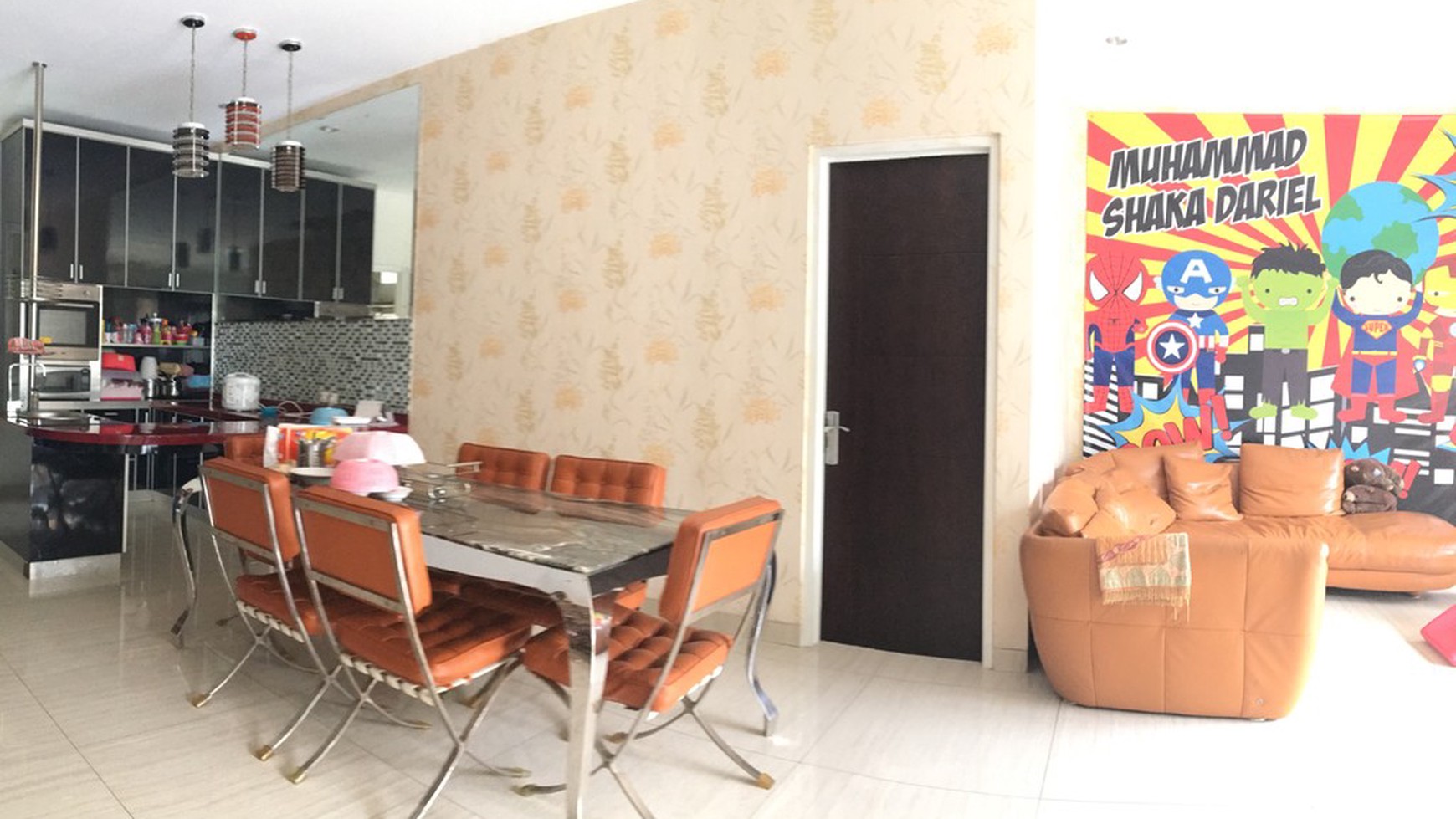 MINIMALIST DENGAN 6 KAMAR TIDUR, KOLAM RENANG DAN TAMAN PRIBADI